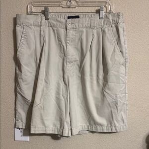 Puritan Men's Beige Shorts size 38